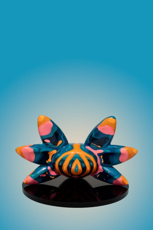 Axolotl sculpture painted by Decken, back view