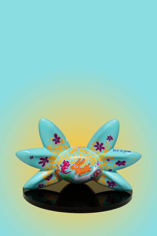 Axolotl sculpture painted by Taco de Jerbo, back view